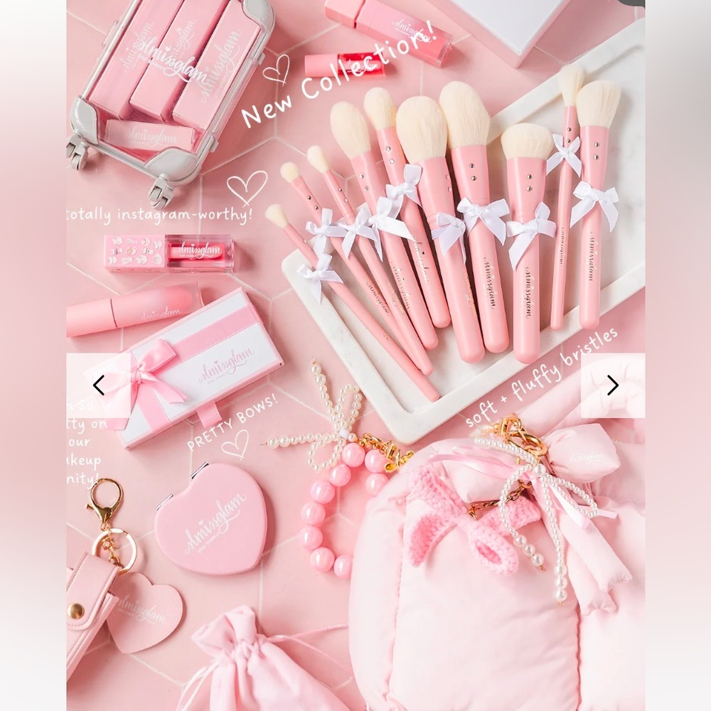 Slmissglam Pink Tote puffy bag with bow makeup brushes, gloss, mirror, lashes
